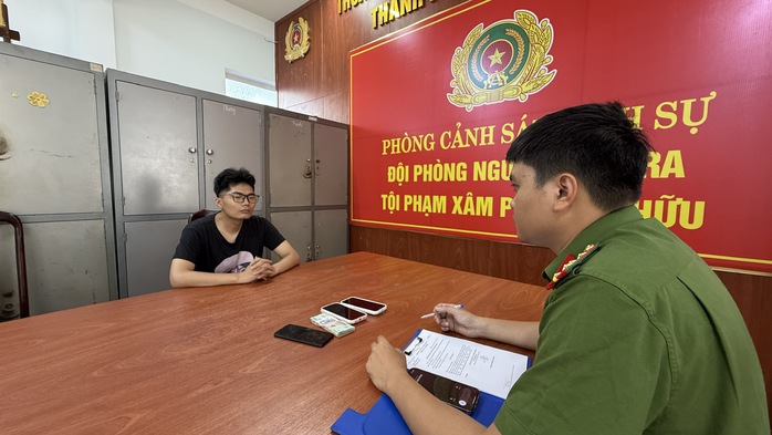 Thanh ni&ecirc;n 23 tuổi ở Đắk Lắk trộm cắp v&agrave;ng của người y&ecirc;u , thu lợi gần 800 triệu đồng - Ảnh 1.