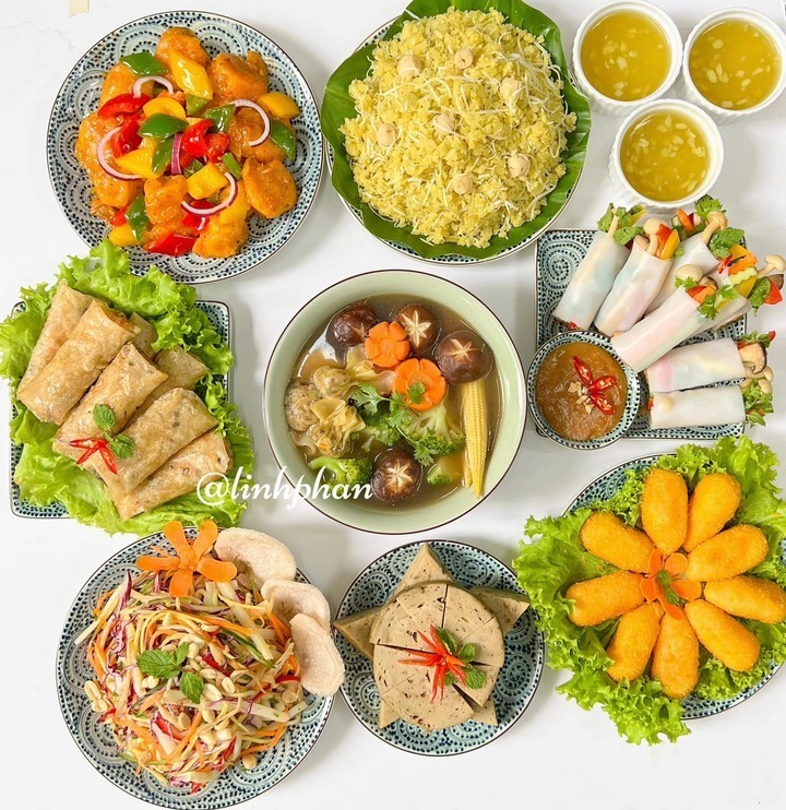 M&acirc;m cỗ c&uacute;ng Tết Thanh minh v&agrave; c&aacute;c nghi thức tưởng nhớ tổ ti&ecirc;n  - Ảnh 2.