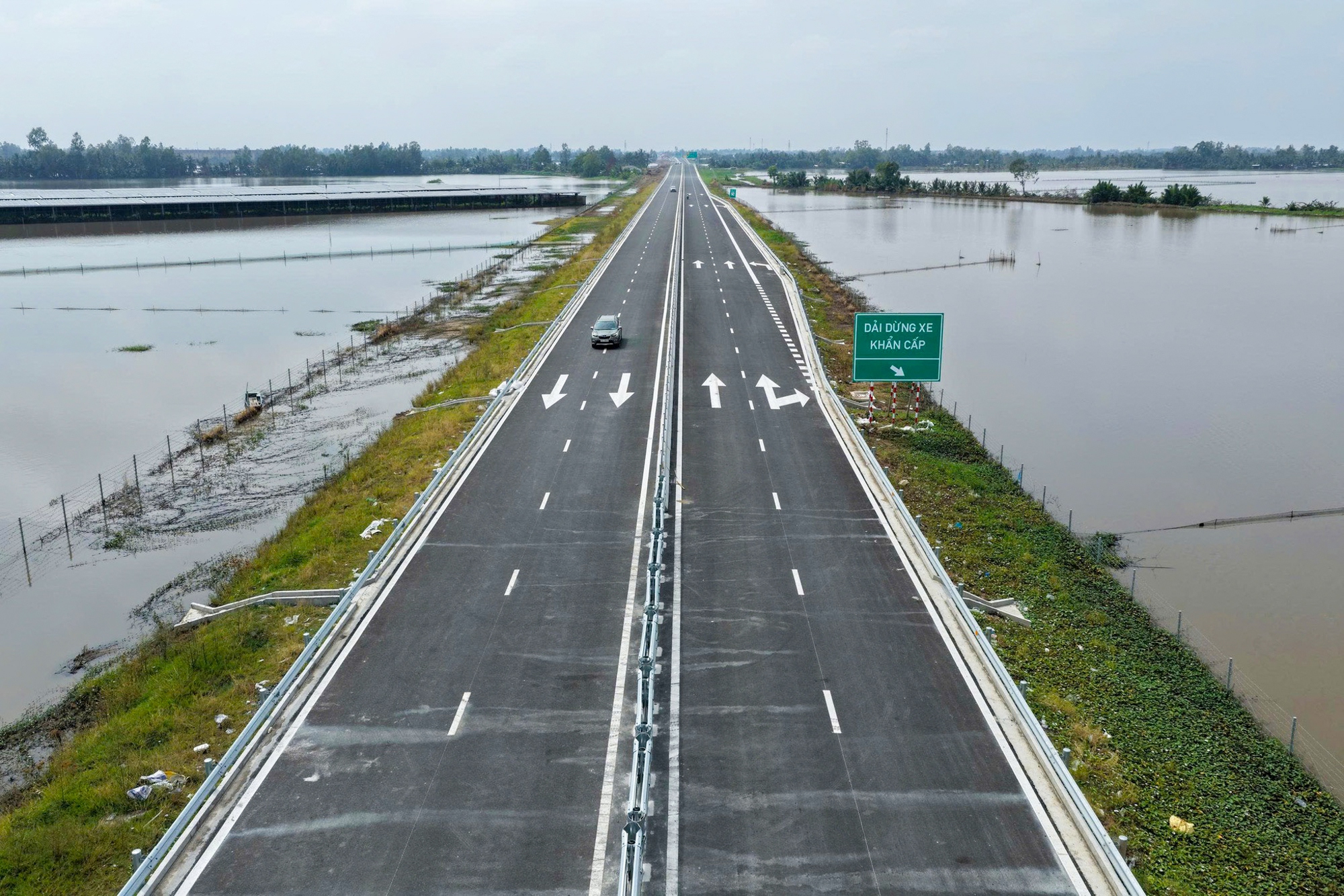 Dự &aacute;n lớn nhất lịch sử miền T&acirc;y do Vingroup đề xuất : Rộng gấp đ&ocirc;i s&acirc;n bay T&acirc;n Sơn Nhất, d&acirc;n số dự kiến 300.000 người - Ảnh 8.