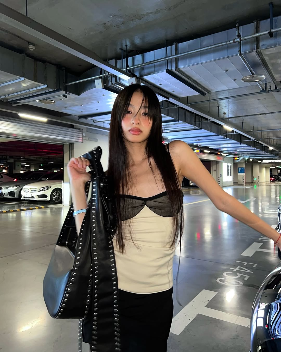 C&ocirc; g&aacute;i Việt lọt đề cử Top 100 gương mặt đẹp nhất thế giới 2020 giờ ra sao? - Ảnh 4.