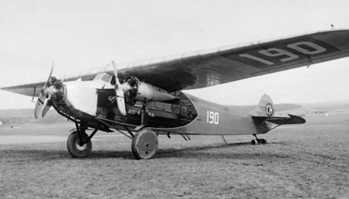 Tỷ ph&uacute; gi&agrave;u thứ 3 thế giới tử vong v&igrave; rơi thẳng từ m&aacute;y bay xuống m&agrave; kh&ocirc;ng một ai biết - Ảnh 2.