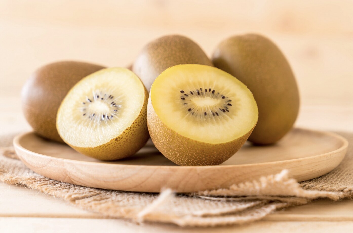 5 loại thực phẩm gi&uacute;p t&oacute;c lu&ocirc;n đen nh&aacute;nh, b&oacute;ng khỏe - Ảnh 4.