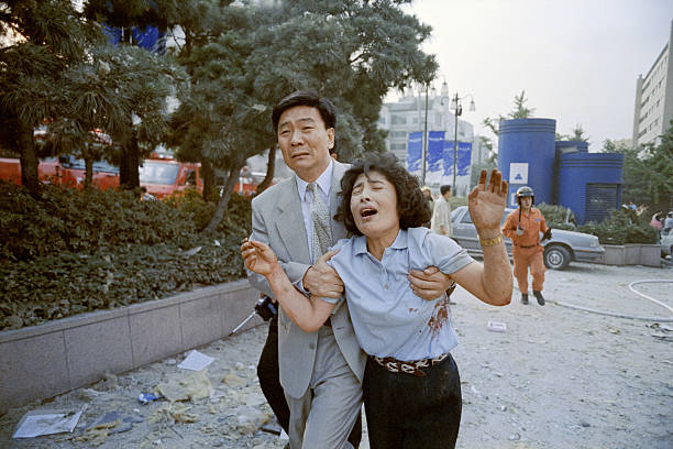 30 Năm thảm họa sập t&ograve;a nh&agrave; Sampoong: Nỗi đau kh&ocirc;ng thể ngu&ocirc;i ngoai - Ảnh 1.