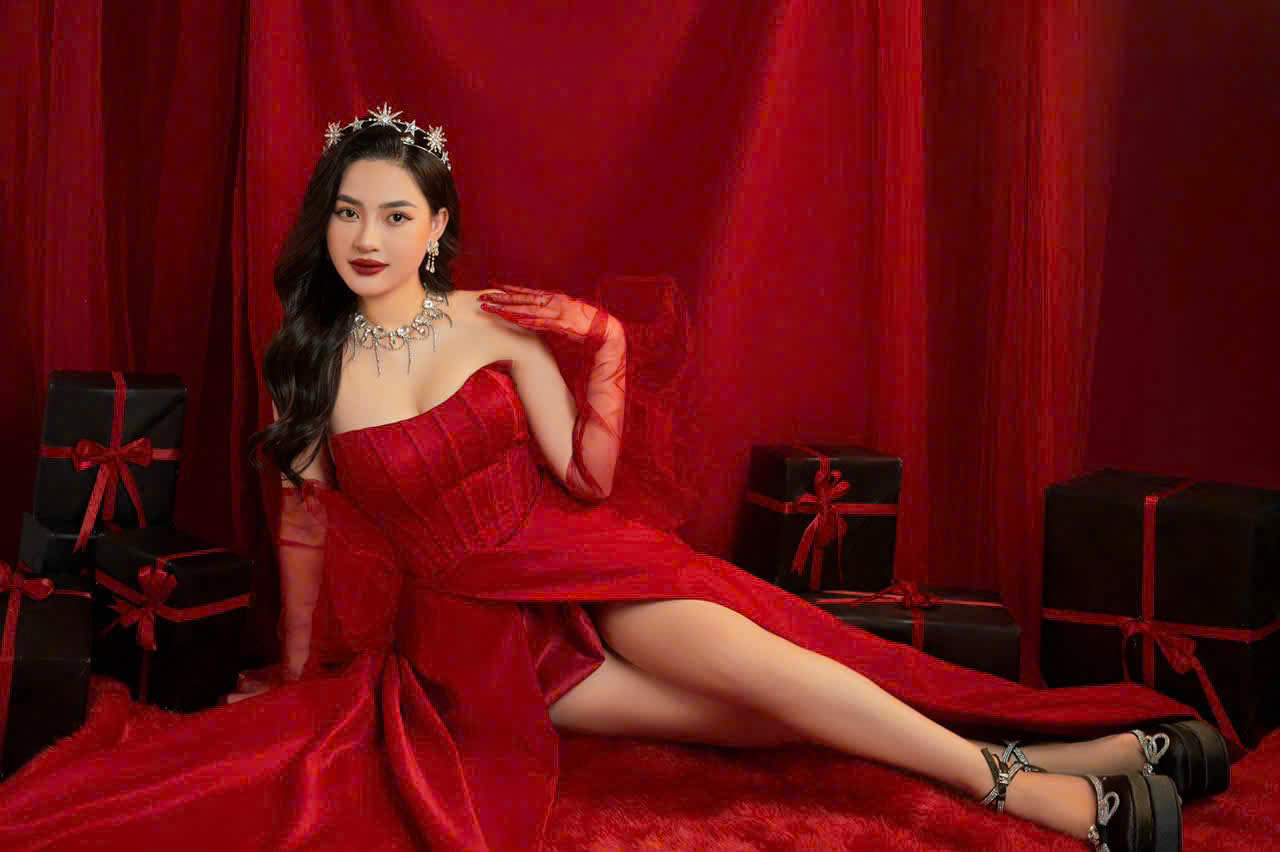 Nhan sắc 9x Trịnh Thu B&igrave;nh đăng quang &aacute; hậu Mrs Eath Vietnam 2026 - Ảnh 1.