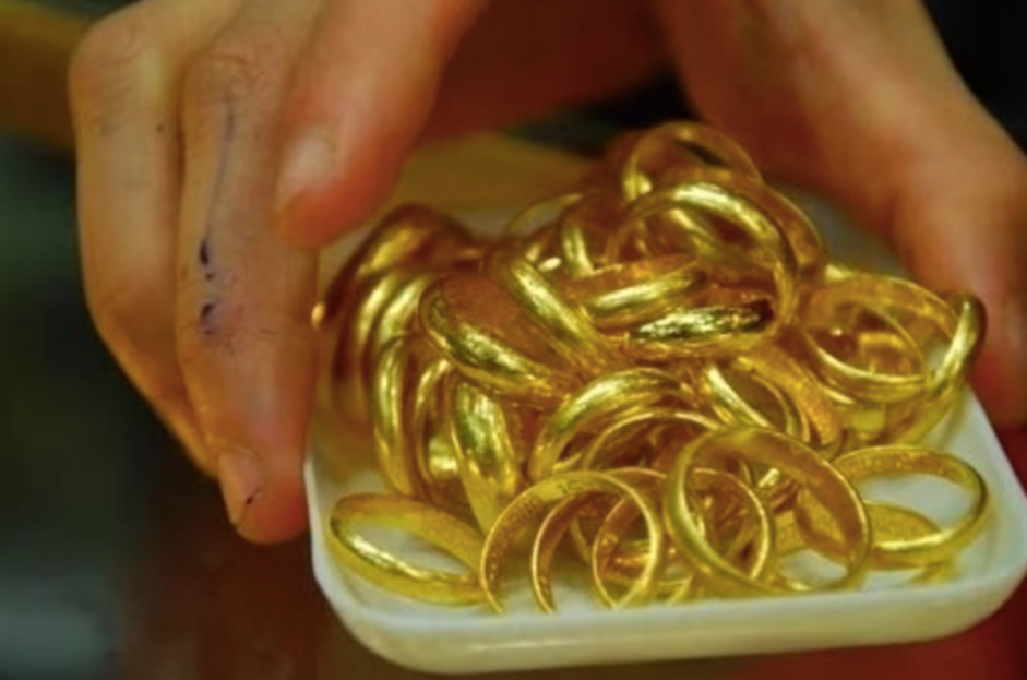 16 c&acirc;y v&agrave;ng chưa kịp chia th&igrave; gia đ&igrave;nh đ&atilde; rối tung, t&ocirc;i chứng kiến tất cả m&agrave; đ&agrave;nh phải im lặng- Ảnh 1.