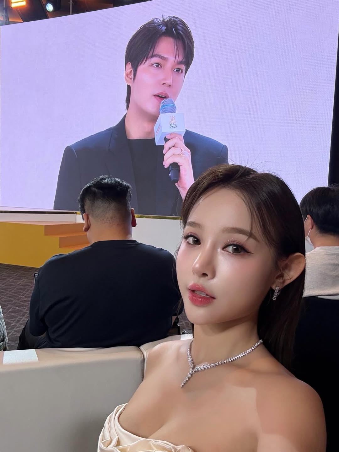 Mỹ nh&acirc;n Việt lọt v&agrave;o tầm mắt của Lee Min Ho: Mặt từng bị ch&ecirc; như tượng s&aacute;p giờ được vạn người khen- Ảnh 5.