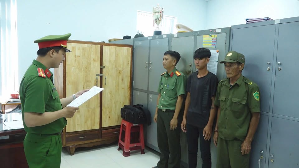 C&agrave; Mau: Con trai đ&aacute;nh cha ruột tử vong trong cơn say rượu - Ảnh 1.