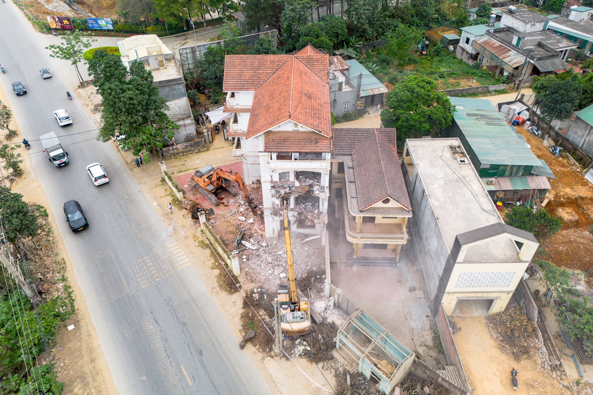To&agrave;n cảnh con đường rộng nhất Việt Nam, kết nối đại lộ d&agrave;i nhất với đại học lớn nhất cả nước- Ảnh 9.
