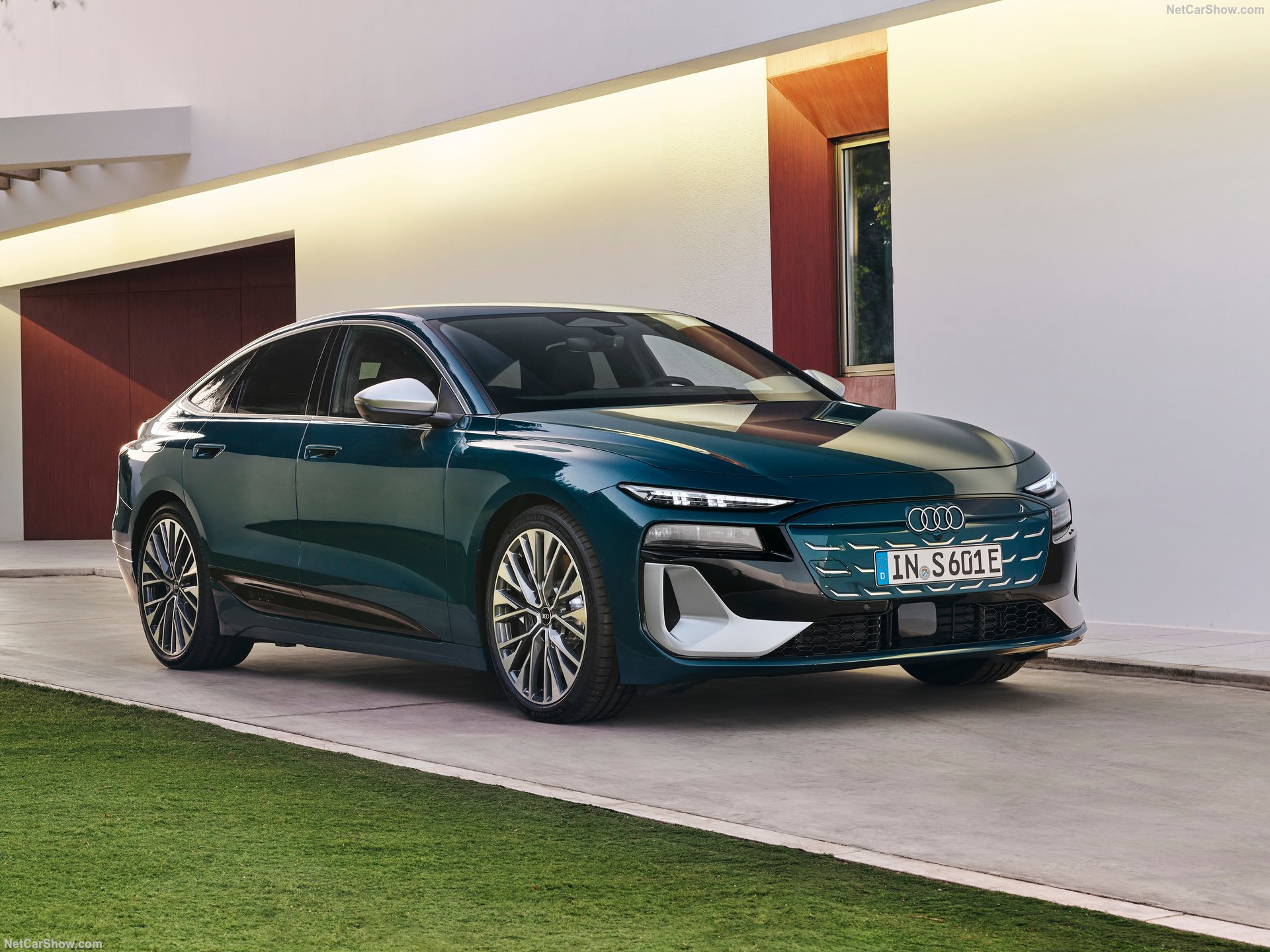 Audi S6 Sportback e-tron xuất hiện tại Việt Nam: Đèn LED điều chỉnh thiết kế theo ý chủ xe, nội thất 3 màn hình OLED, đi 600km/sạc- Ảnh 6. Audi S6 Sportback e-tron xuất hiện tại Việt Nam: Đèn LED điều chỉnh thiết kế theo ý chủ xe, nội thất 3 màn hình OLED, đi 600km/sạc- Ảnh 6.