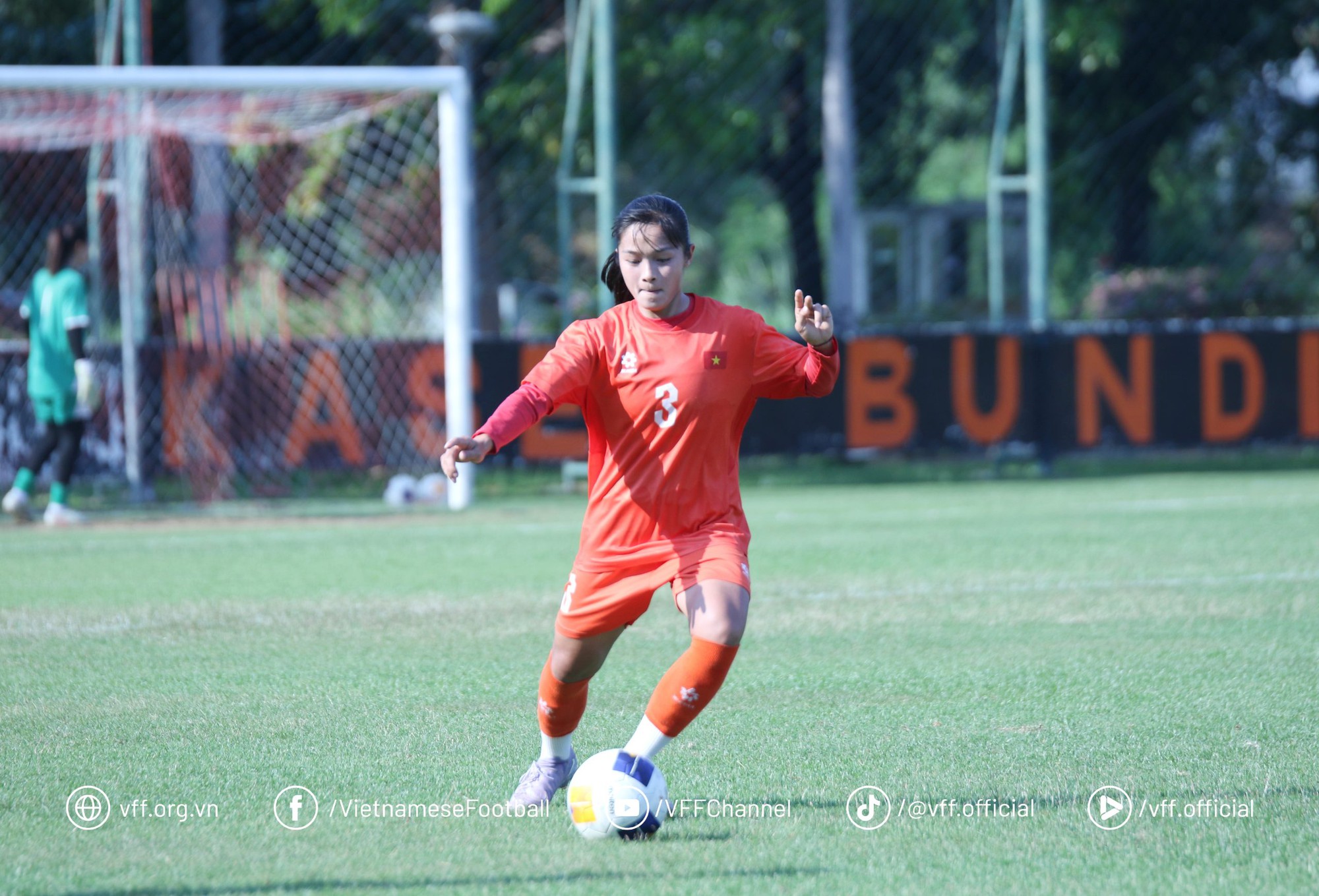 Asian Cup: Tuyển Việt Nam sẽ đ&aacute;nh bại Th&aacute;i Lan để chiếm ng&ocirc;i nh&igrave; bảng? - Ảnh 1.