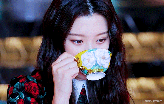 Hội chứng "Kẻ mạo danh": V&igrave; sao bạn giỏi nhưng lu&ocirc;n cảm thấy m&igrave;nh kh&ocirc;ng xứng đ&aacute;ng?- Ảnh 1.