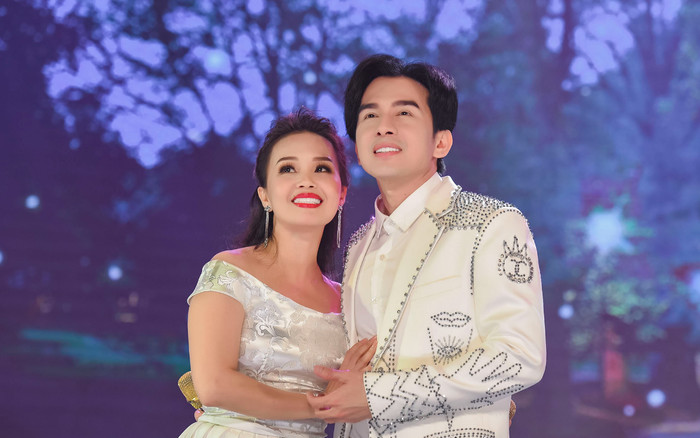 Th&ocirc;ng tin về người phụ nữ sinh năm 1970 từng được Đan Trường y&ecirc;u thầm - Ảnh 1.