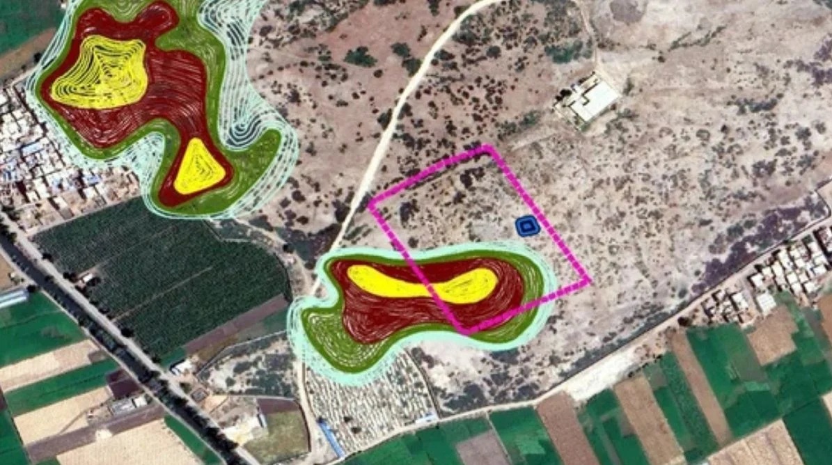 Dòng điện xuyên đất tiết lộ công trình ma ở Đồi của các pharaoh 2026 - Ảnh 2. Dòng điện xuyên đất tiết lộ công trình ma ở Đồi của các pharaoh 2026 - Ảnh 2.
