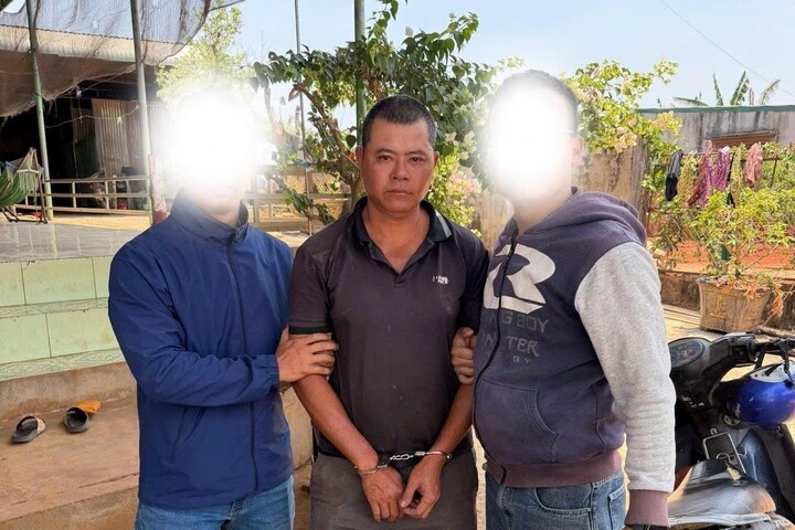 Bị truy n&atilde; , Hồ Ch&iacute; Trung bị bắt khi l&agrave;m rẫy tại Đắk Lắk - Ảnh 1.