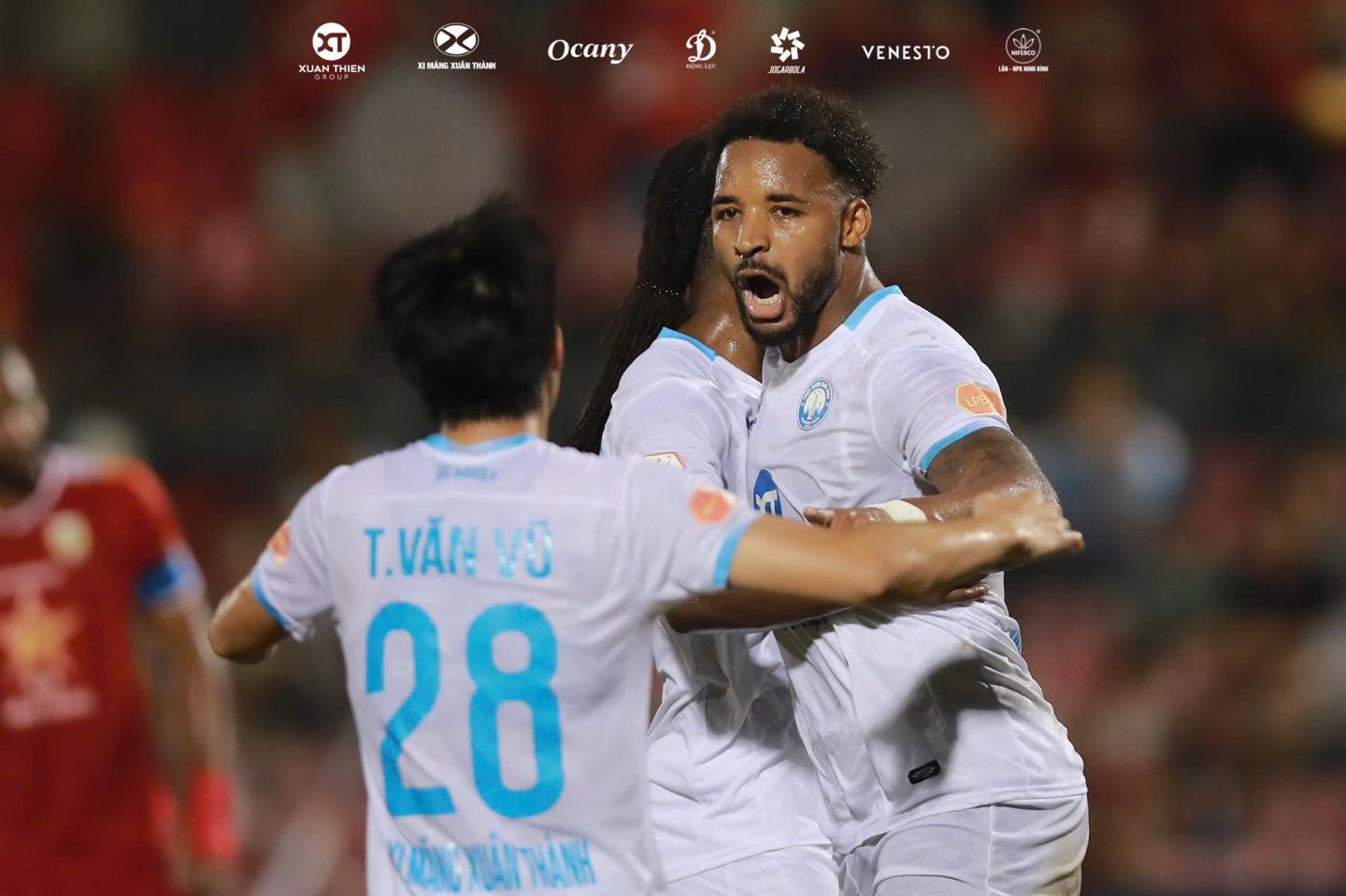 Xuân Son lập công giúp Nam Định thắng đẹp chủ nhà Hà Tĩnh - Ảnh 4.