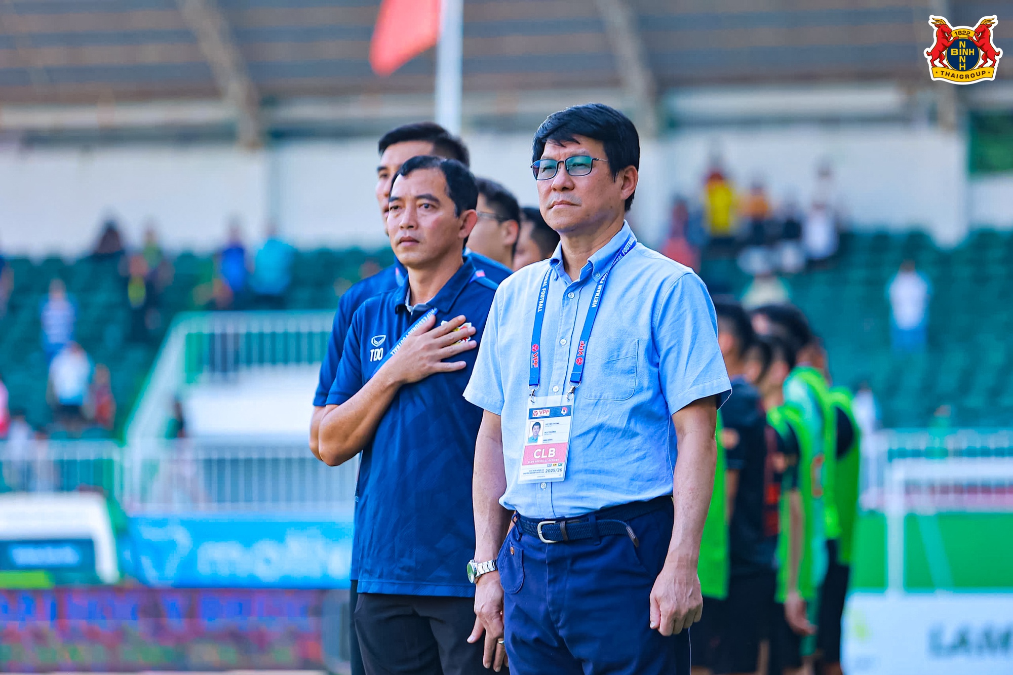 HLV Vũ Tiến Th&agrave;nh dẫn qu&acirc;n đ&aacute;nh bại CLB Ho&agrave;ng Anh Gia Lai - Ảnh 1.