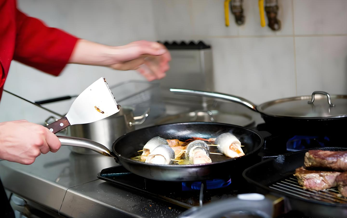 Sống chung sau tuổi 55: Khi 3,5 triệu/tháng không phải vấn đề lớn - mà là bài toán công bằng tài chính và giá trị bản thân - Ảnh 2.