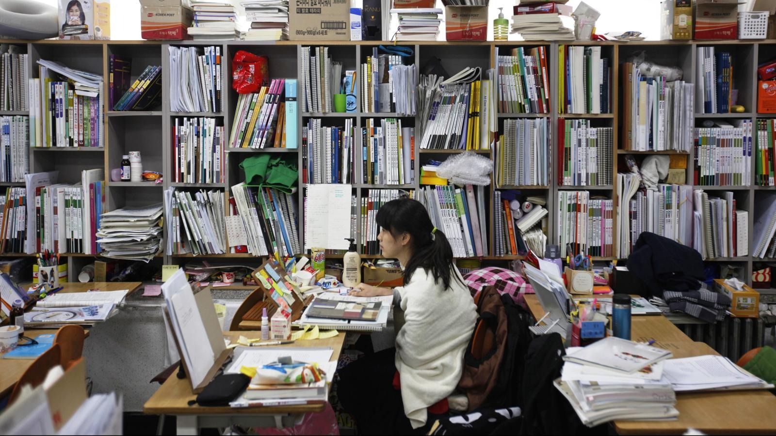 3 ng&ocirc;n ngữ gi&uacute;p bạn "miễn nhiễm" với thất nghiệp năm 2026: Kh&ocirc;ng chỉ c&oacute; tiếng Trung, tiếng Đức m&agrave; c&ograve;n một "lợi thế" mới - Ảnh 2.