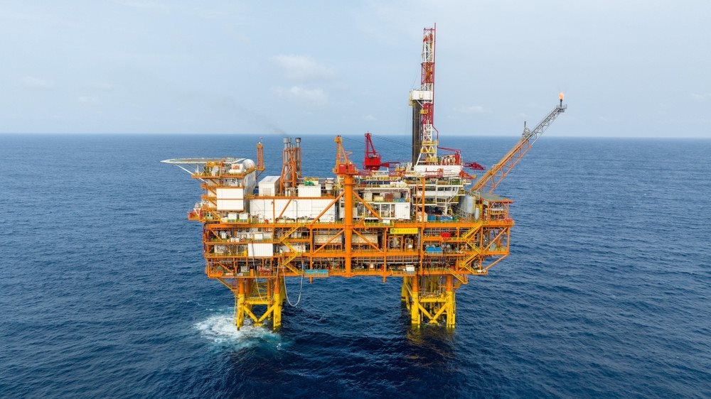 'Mỏ dầu' kh&ocirc;ng bao giờ cạn gi&uacute;p l&aacute;ng giềng Việt Nam thu về h&agrave;ng tỷ USD, bất chấp Mỹ siết chặt xuất khẩu - Ảnh 1.