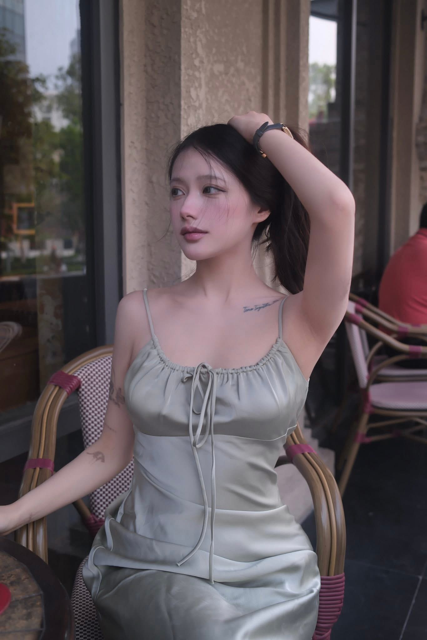 Chỉ một khoảnh khắc v&eacute;n t&oacute;c, "nữ thần" giới cosplay khiến h&agrave;ng triệu fan nam rung rinh v&igrave; qu&aacute; đỗi ngọt ng&agrave;o - Ảnh 6.