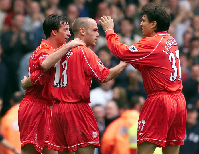 Kh&oacute; tin: Cựu v&ocirc; địch Champions League t&aacute;i xuất s&acirc;n cỏ ở tuổi 55 - Ảnh 1.