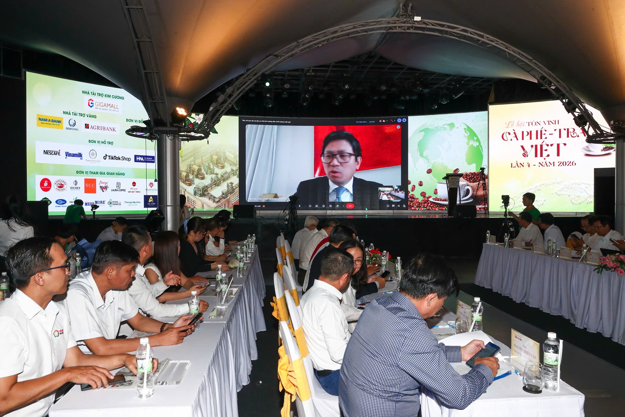 C&agrave; ph&ecirc; Việt Nam tại ch&acirc;u &Acirc;u: Nghịch l&yacute; người ti&ecirc;u d&ugrave;ng kh&ocirc;ng biết nguồn gốc - Ảnh 2.