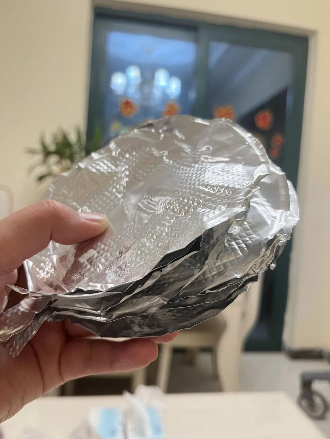 7 m&oacute;n bao b&igrave; ai cũng vứt đi nhưng thực ra gi&uacute;p tiết kiệm cả triệu đồng mỗi năm- Ảnh 6.