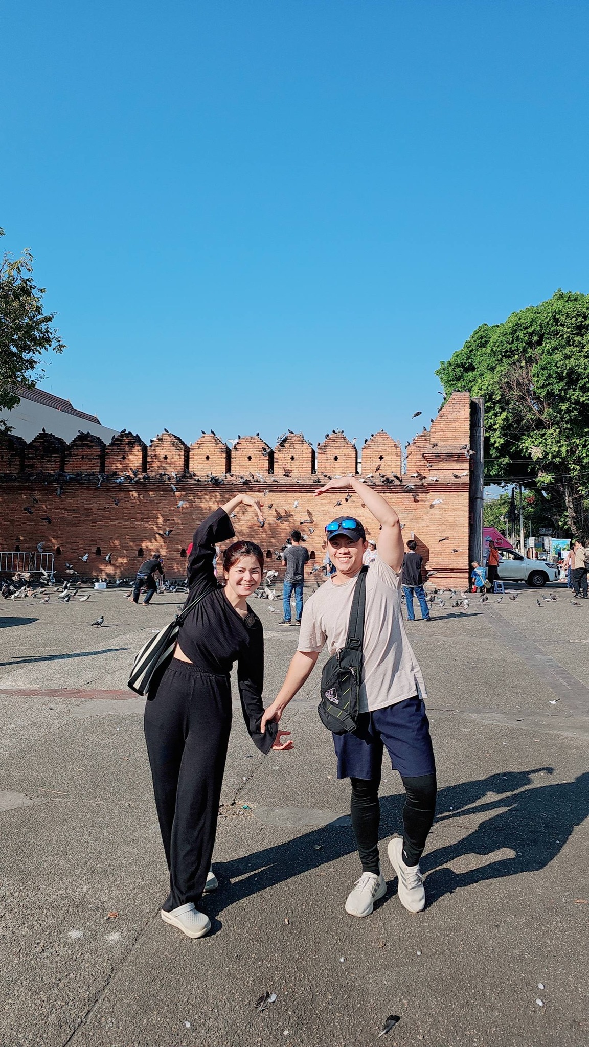 Chàng trai Việt tay trắng sang Thái Lan tìm bạn gái, ở rể thử 11 tháng, ngày cưới phải mượn vàng mẹ vợ - Ảnh 3.