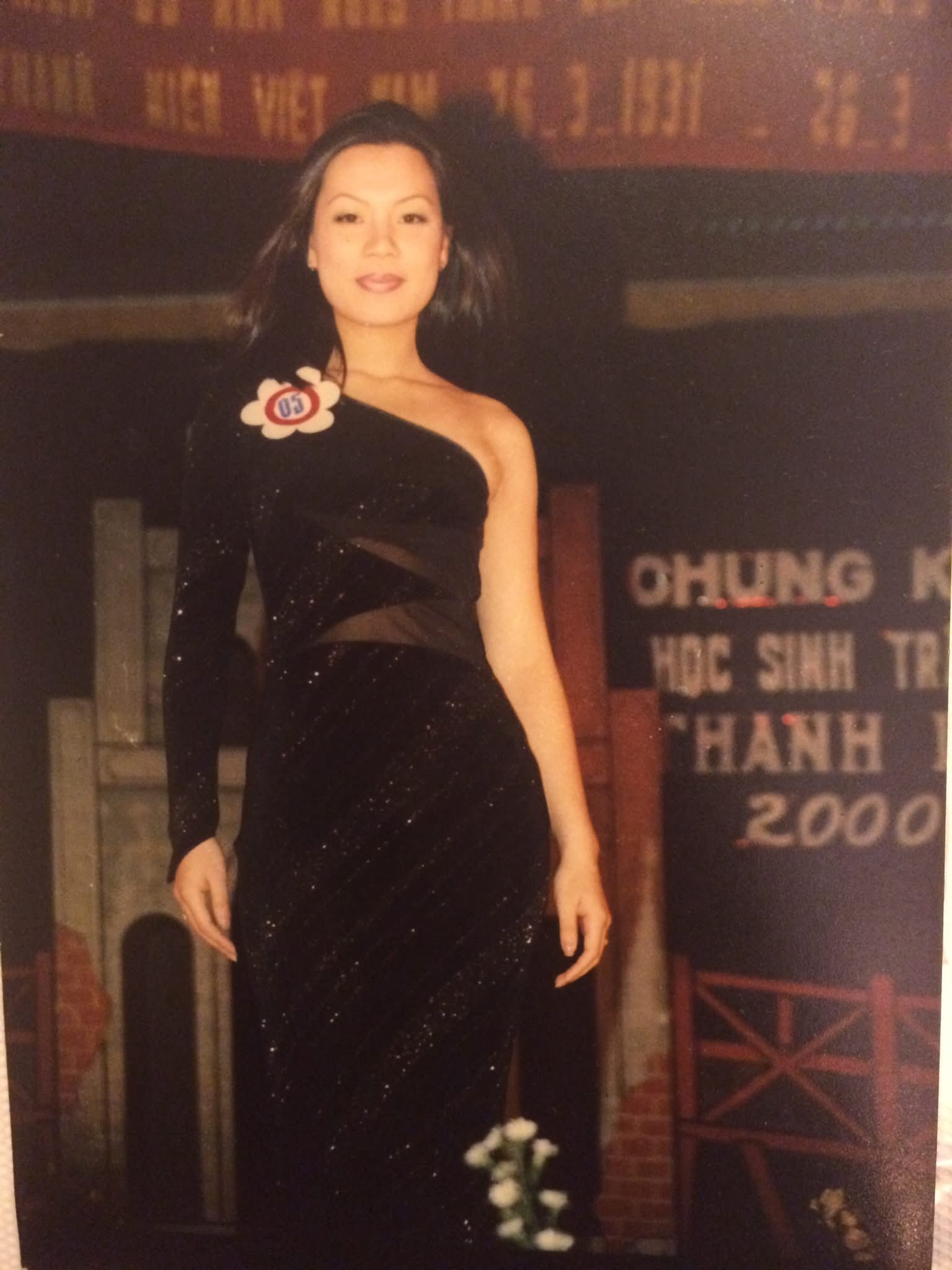 Nhan sắc thời trẻ người phụ nữ khiến nam NSND l&agrave; Cục trưởng si m&ecirc; suốt nhiều năm - Ảnh 1.