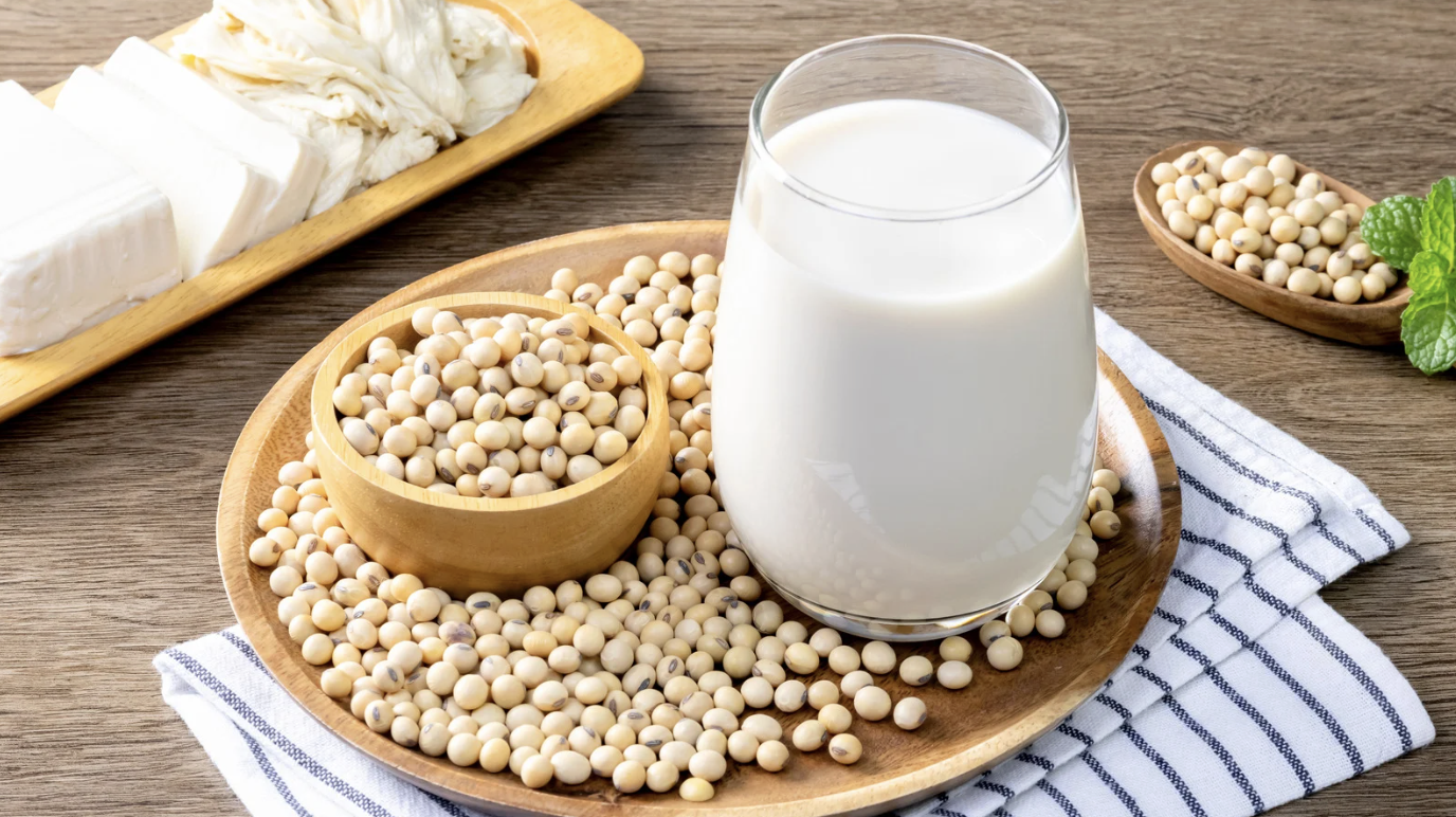  Nam giới uống sữa đậu n&agrave;nh c&oacute; l&agrave;m giảm sinh l&yacute;? - Ảnh 1.