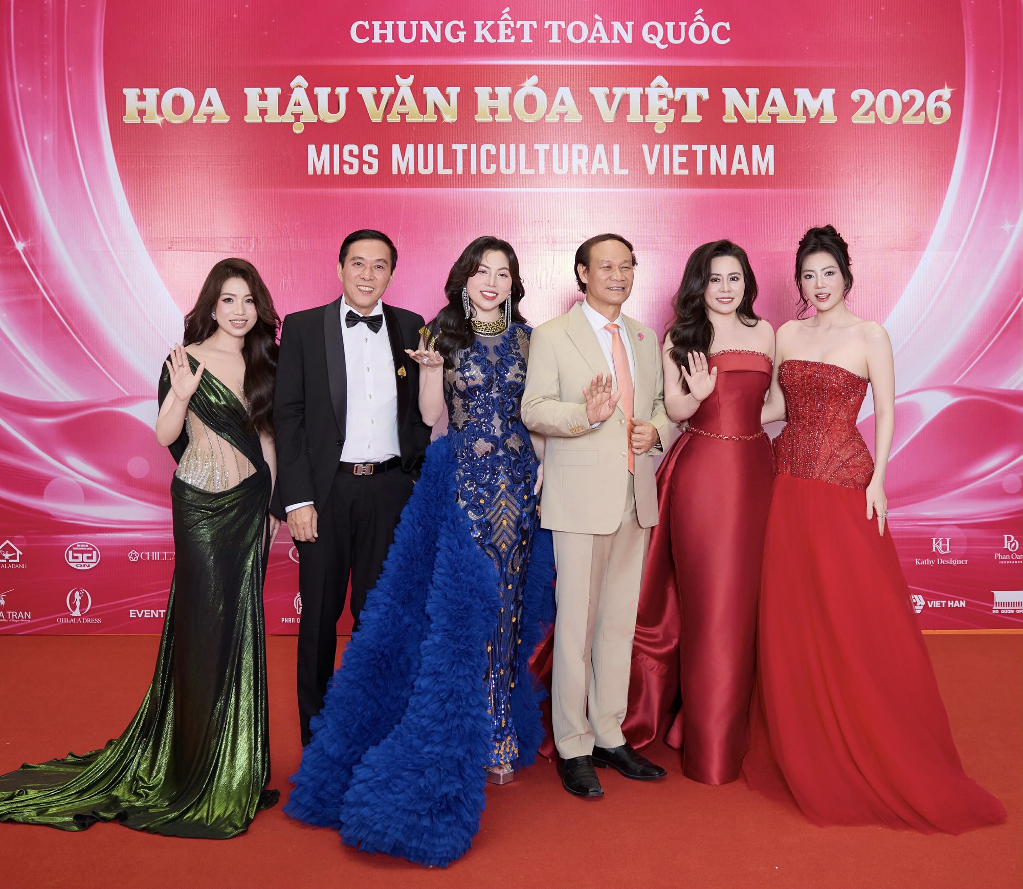 Ngồi ghế gi&aacute;m khảo, NTK Trinh Trinh n&oacute;i g&igrave; về t&acirc;n hoa hậu H&agrave; Linh?- Ảnh 7.