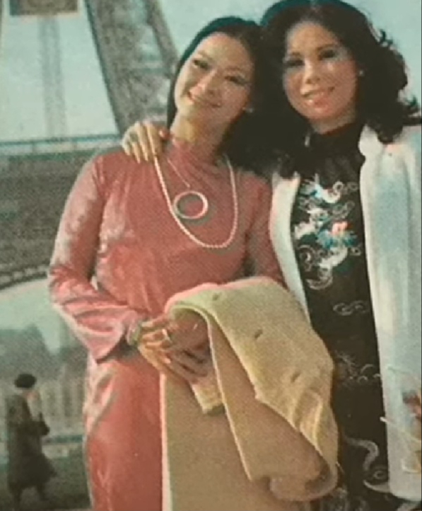 Thanh Tuyền sang ch&acirc;u &Acirc;u c&ugrave;ng Kh&aacute;nh Ly, hải quan thắc mắc 1 điều - Ảnh 2.