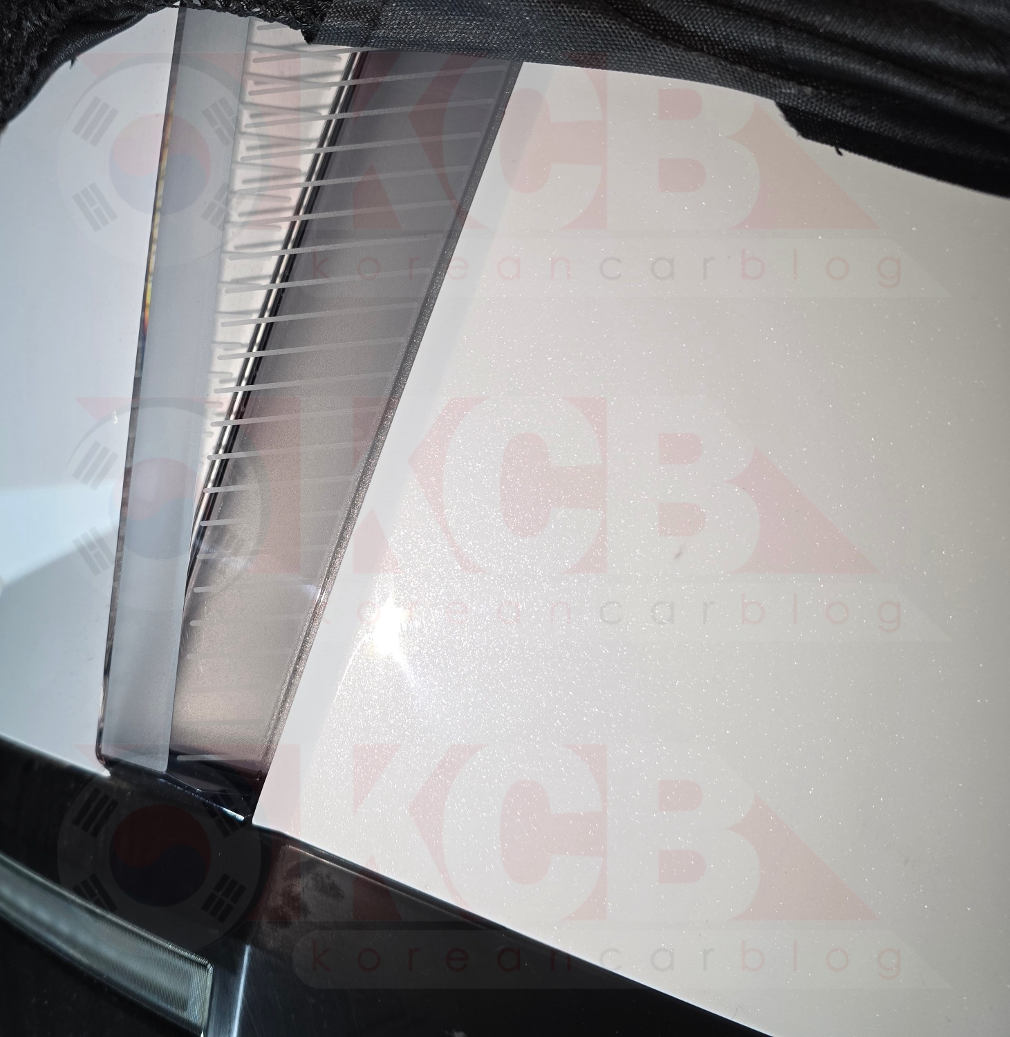 B&oacute;c t&aacute;ch chi tiết thiết kế mới lạ tr&ecirc;n Hyundai Tucson 2027: Đ&egrave;n mới đặt rất thấp, xi-nhan dạng dọc, m&agrave;n h&igrave;nh ng&agrave;y c&agrave;ng lớn- Ảnh 3.