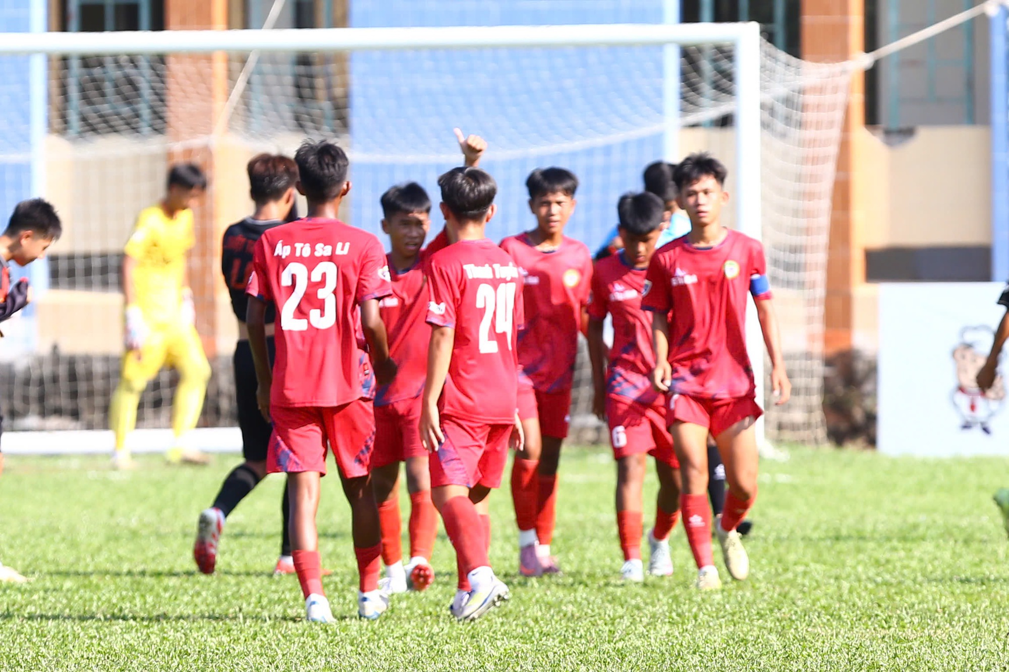 VCK U15 quốc gia &ndash; C&uacute;p Modern 2026: X&aacute;c định đủ 8 đội g&oacute;p mặt tại tứ kết - Ảnh 2.