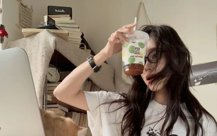 Người EQ thấp v&agrave; 6 thứ họ lưu giữ trong điện thọai - Ảnh 1.