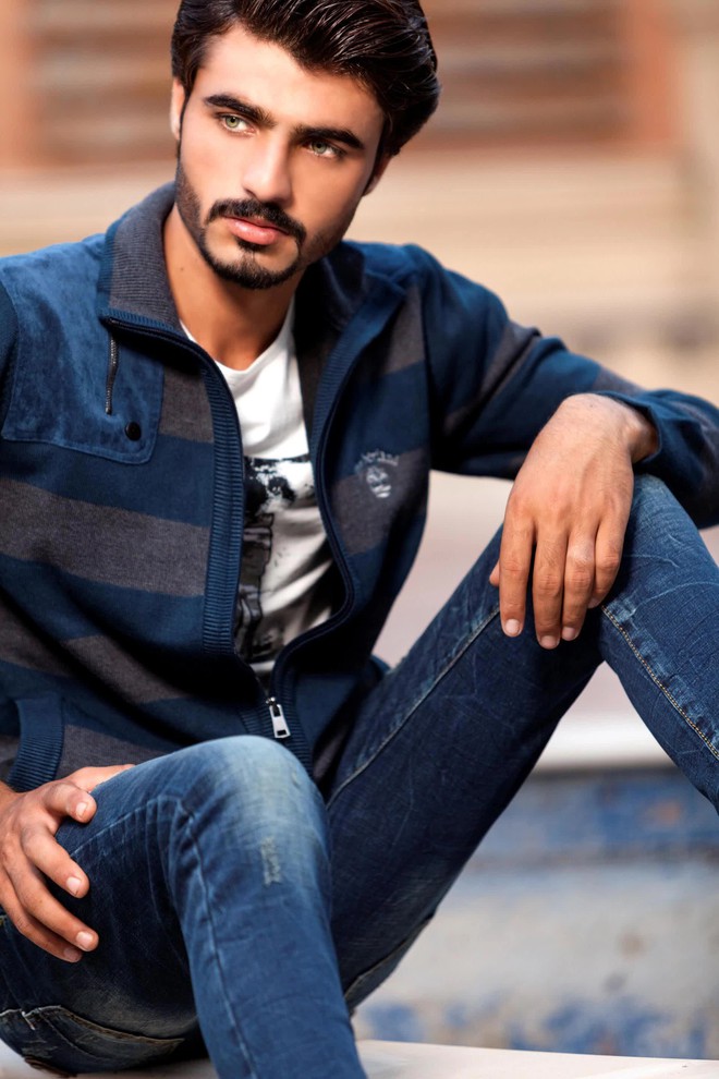 "Anh b&aacute;n tr&agrave; đẹp trai nhất thế giới" b&acirc;y giờ ra sao? - Ảnh 2.