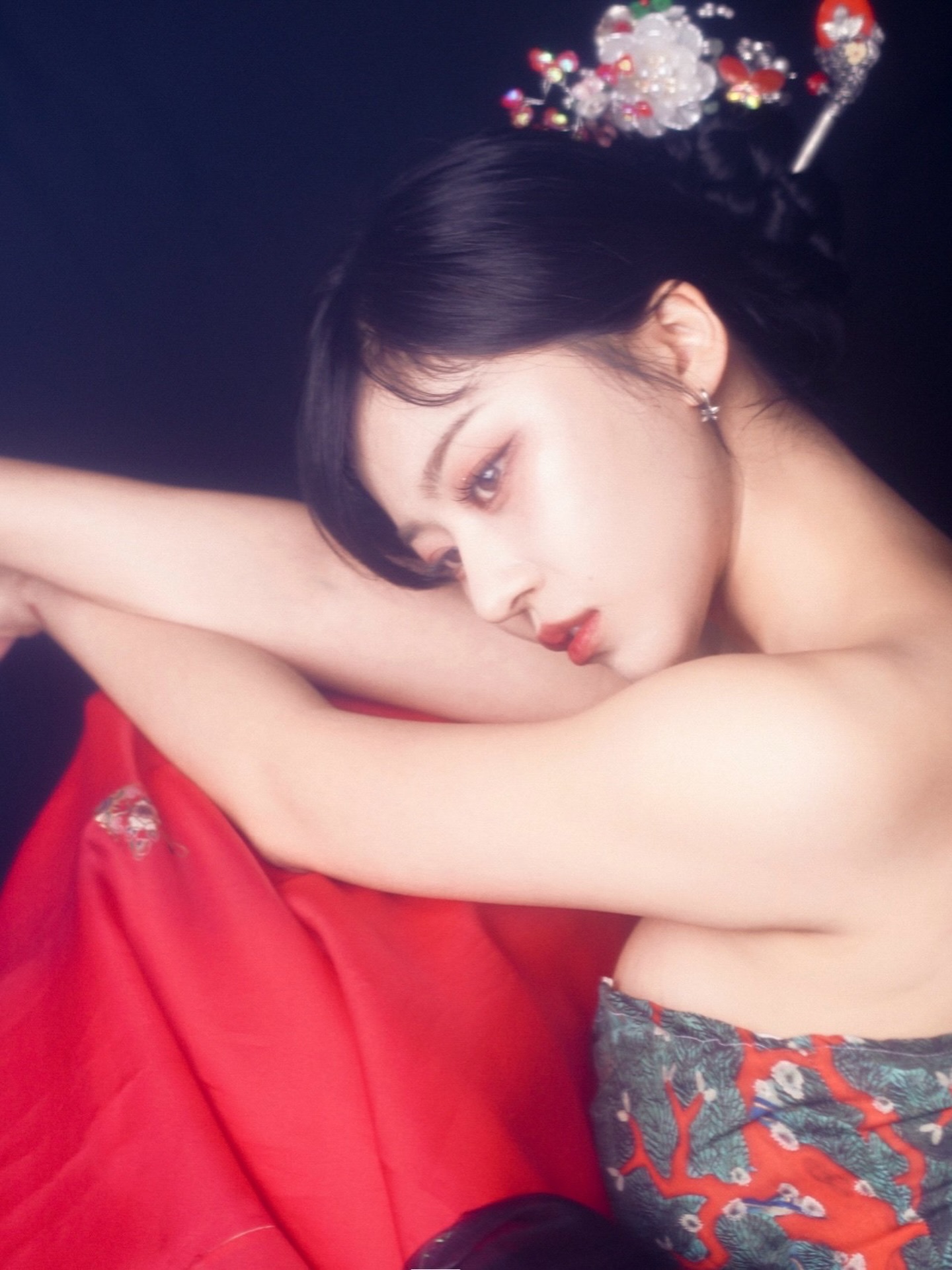 Ch&ugrave;m ảnh b&agrave; đồng mặc bikini g&acirc;y x&ocirc;n xao dư luận H&agrave;n- Ảnh 7.