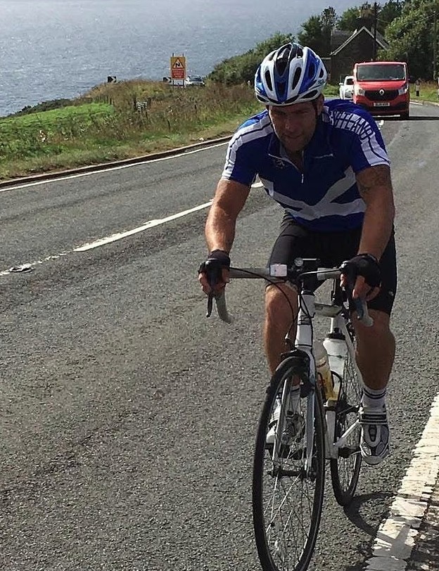 Nam thợ x&acirc;y 40 tuổi c&oacute; 1 triệu chứng, đi kh&aacute;m ph&aacute;t hiện ung thư di căn khắp xương - Ảnh 4.