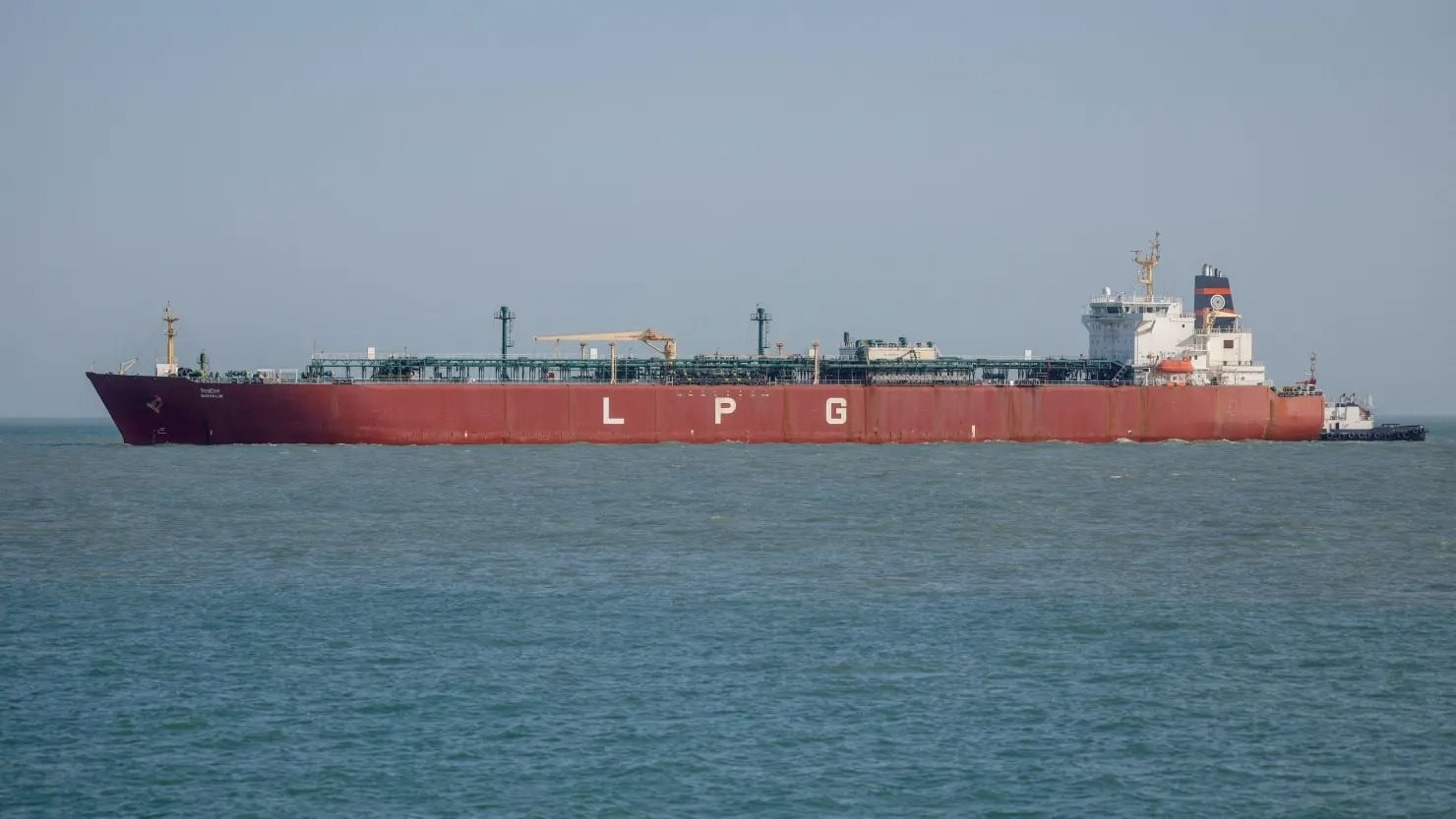 Nền kinh tế 4.000 tỷ USD lần đầu mua dầu, kh&iacute; đốt Iran sau 7 năm &ndash; 1 mũi t&ecirc;n tr&uacute;ng 2 đ&iacute;ch nhưng vẫn phải &lsquo;nh&igrave;n mặt Mỹ n&oacute;i chuyện&rsquo; - Ảnh 1.