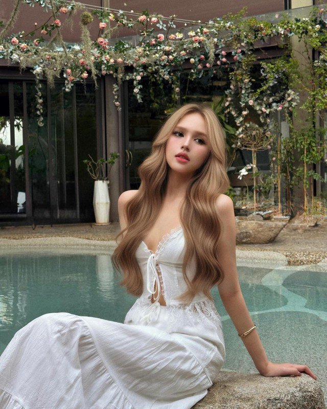 &Aacute; hậu Huyền My thanh l&yacute; gi&agrave;y hiệu nhưng b&ugrave;ng nổ tranh c&atilde;i: "Đen đen bẩn bẩn thế n&agrave;y m&agrave; cũng đi pass!" - Ảnh 5.