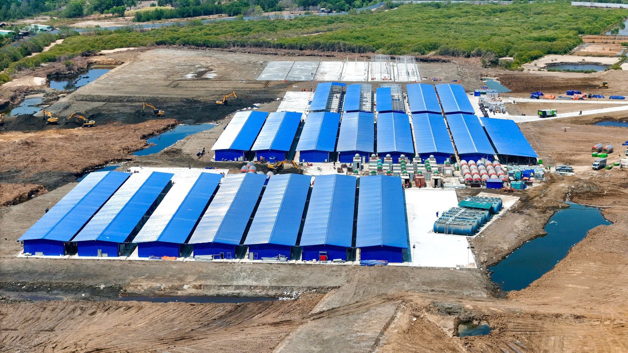 Từ 20 năm đến vài tháng: Cuộc xoay chuyển không tưởng của hạ tầng Cần Giờ dưới bàn tay Vingroup - Ảnh 4. Từ 20 năm đến vài tháng: Cuộc xoay chuyển không tưởng của hạ tầng Cần Giờ dưới bàn tay Vingroup - Ảnh 4.