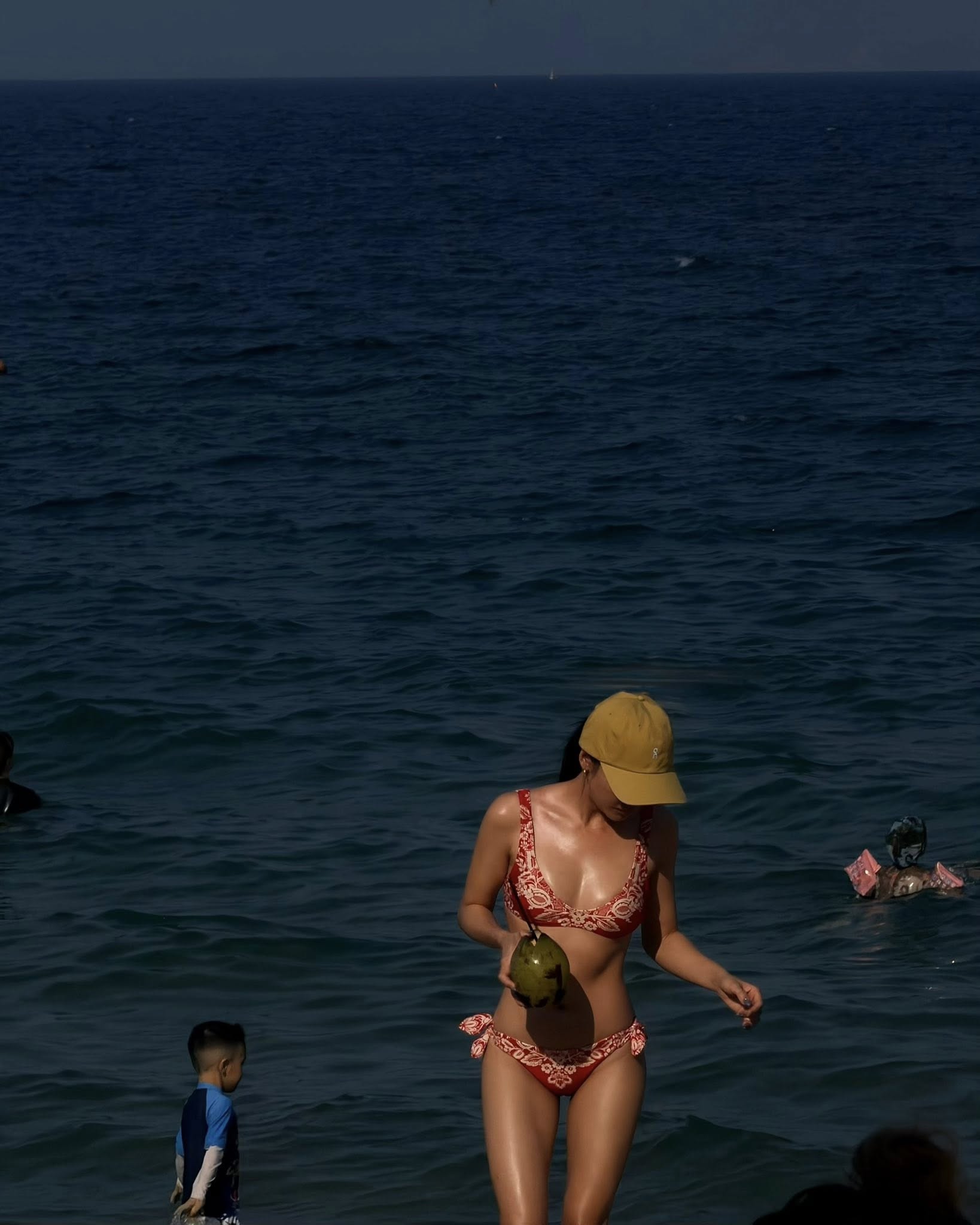 Văn Mai Hương diện bikini, khoe body gợi cảm - Ảnh 4. Văn Mai Hương diện bikini, khoe body gợi cảm - Ảnh 4.