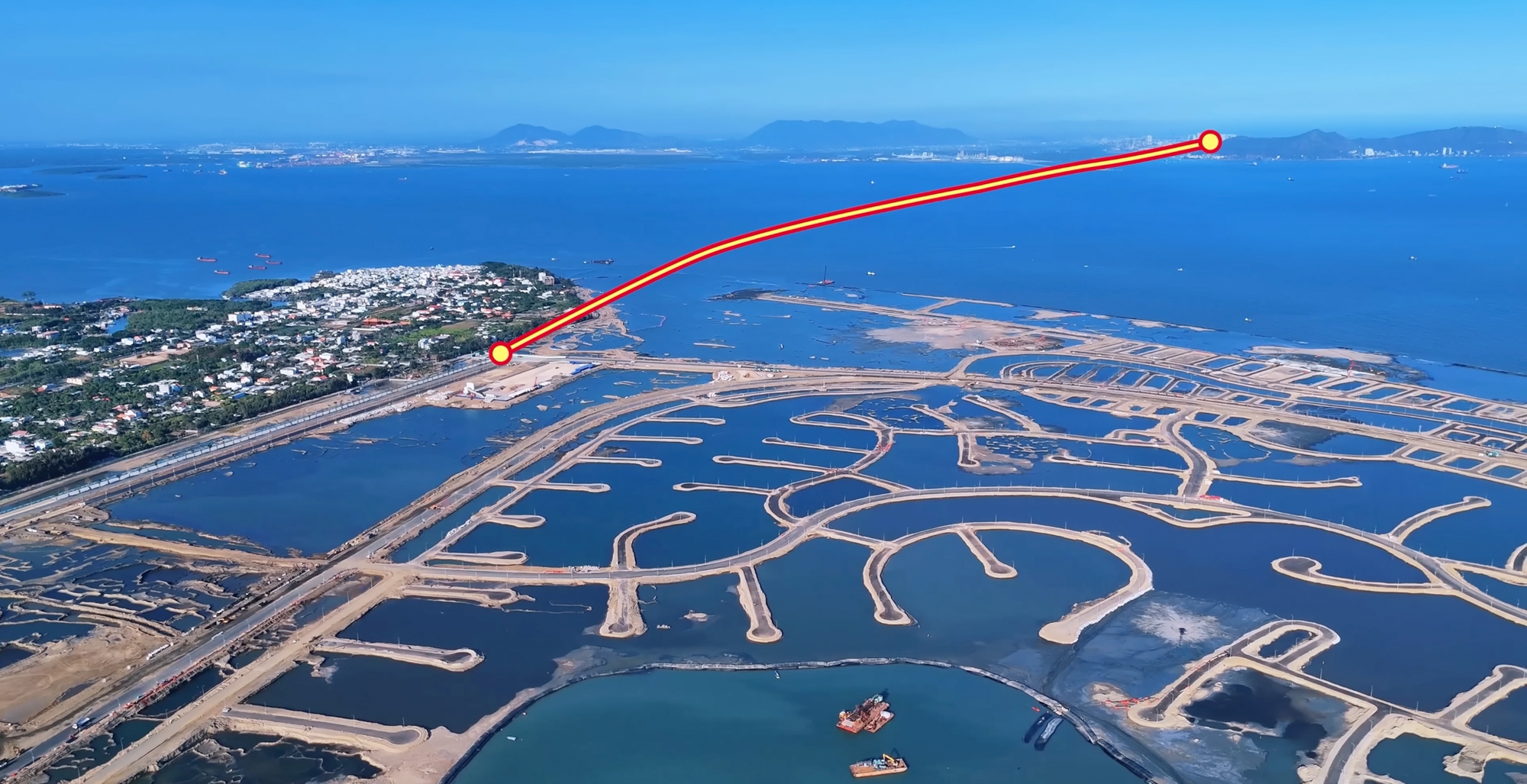 Từ 20 năm đến vài tháng: Cuộc xoay chuyển không tưởng của hạ tầng Cần Giờ dưới bàn tay Vingroup - Ảnh 7. Từ 20 năm đến vài tháng: Cuộc xoay chuyển không tưởng của hạ tầng Cần Giờ dưới bàn tay Vingroup - Ảnh 7.