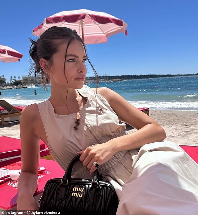 Nhan sắc cực phẩm của "cô bé đẹp nhất thế giới" ở tuổi 25, sở hữu khối tài sản hơn 100 tỷ đồng- Ảnh 6. Nhan sắc cực phẩm của "cô bé đẹp nhất thế giới" ở tuổi 25, sở hữu khối tài sản hơn 100 tỷ đồng- Ảnh 6.