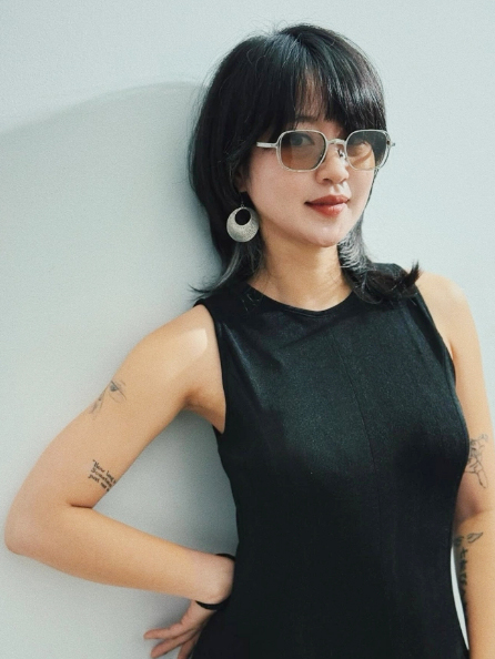 "Hot girl đời đầu" Mi V&acirc;n g&acirc;y bất ngờ bởi vẻ ngo&agrave;i trẻ trung v&agrave; cuốn h&uacute;t ở tuổi U40 - Ảnh 9.