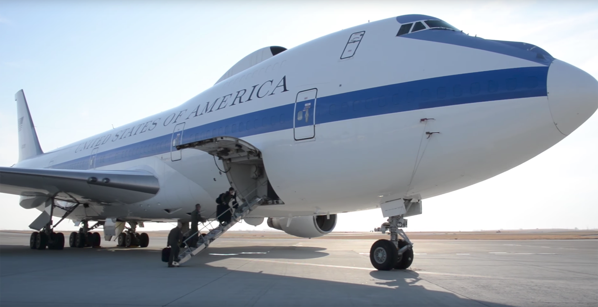 Máy bay “Ngày tận thế” xuất hiện tại đầu não hạt nhân Mỹ - Ảnh 2. Máy bay “Ngày tận thế” xuất hiện tại đầu não hạt nhân Mỹ - Ảnh 2.