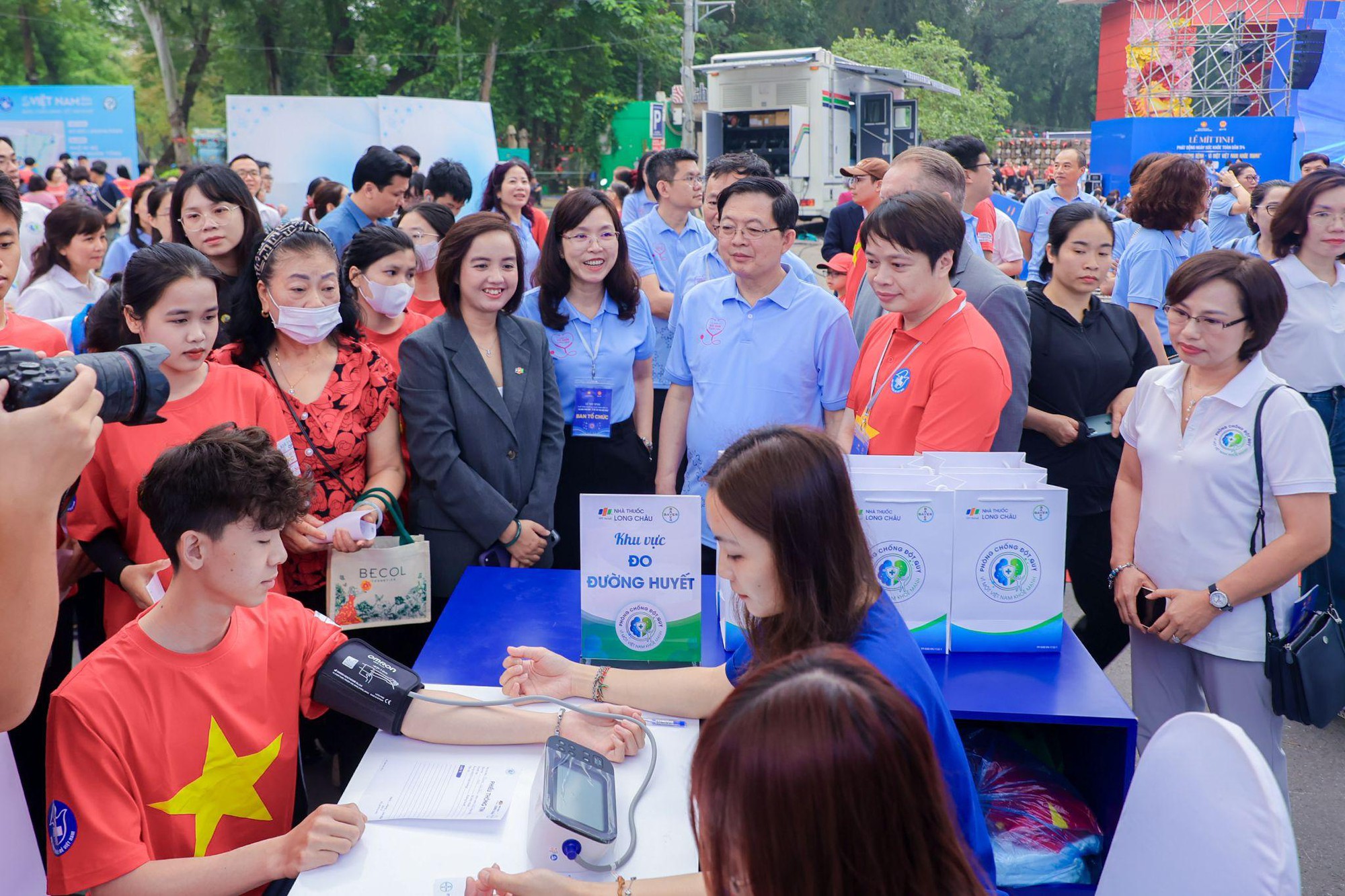 Hệ thống nhà thuốc phát huy thúc đẩy chủ động phòng đột quỵ - Ảnh 1.