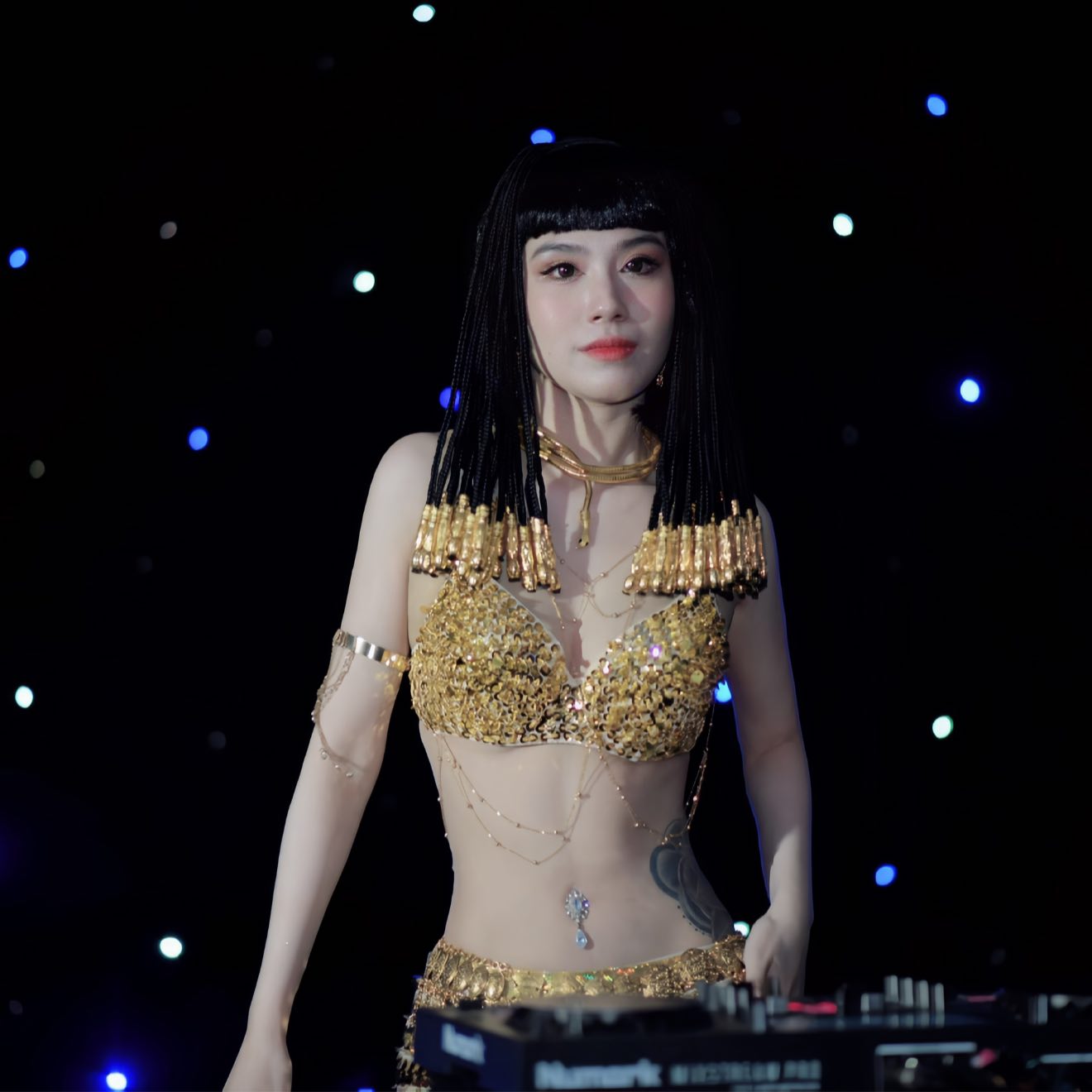 Cận cảnh hot girl Linh Miu sau hơn 1 thập kỷ: Nhan sắc thăng hạng, chỉ một thứ vẫn như cũ - Ảnh 7.