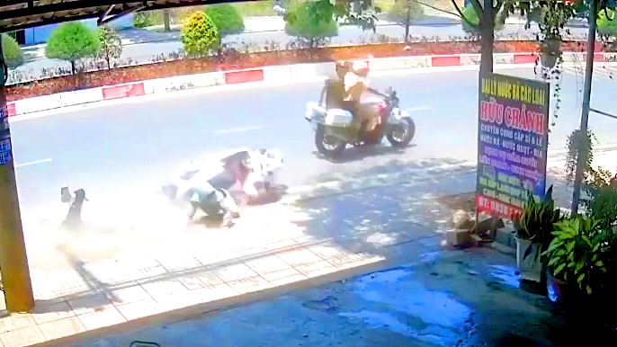 Công an Đồng Nai làm rõ clip CSGT đuổi đánh người vi phạm giao thông - Ảnh 2. Công an Đồng Nai làm rõ clip CSGT đuổi đánh người vi phạm giao thông - Ảnh 2.