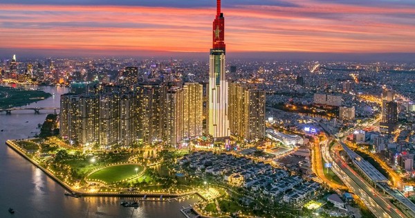 Gi&aacute; v&agrave;ng lao dốc, ch&ecirc;nh lệch mua - b&aacute;n cao kỷ lục! - Ảnh 3.